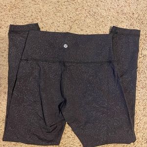 COPY - Lululemon Wunder Train 25” Size 6